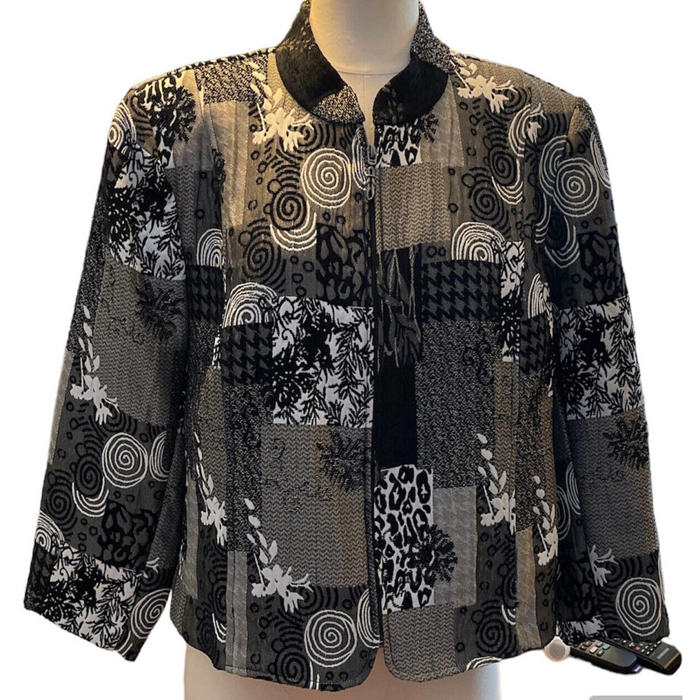 Molly & Maxx Women's Blazer Jacket Black and White Size Petite XL